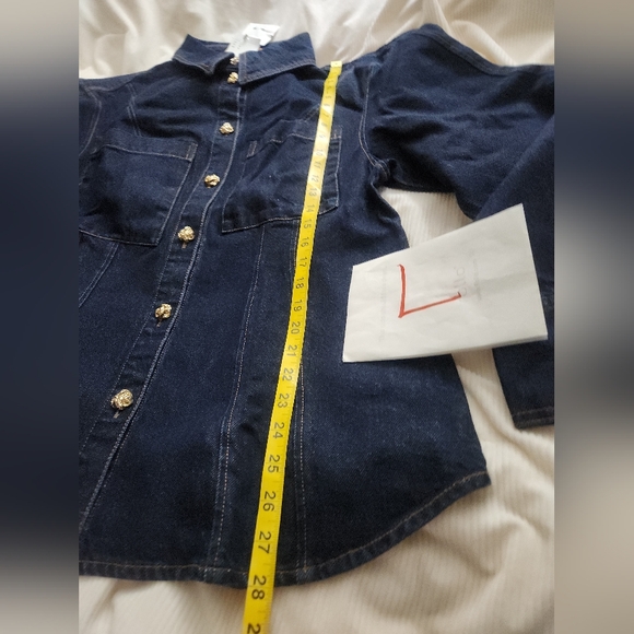 H&M defined-Waist Denim Shirt Gold Buttons- Dark Denim Blue BNWT - Picture 11 of 16
